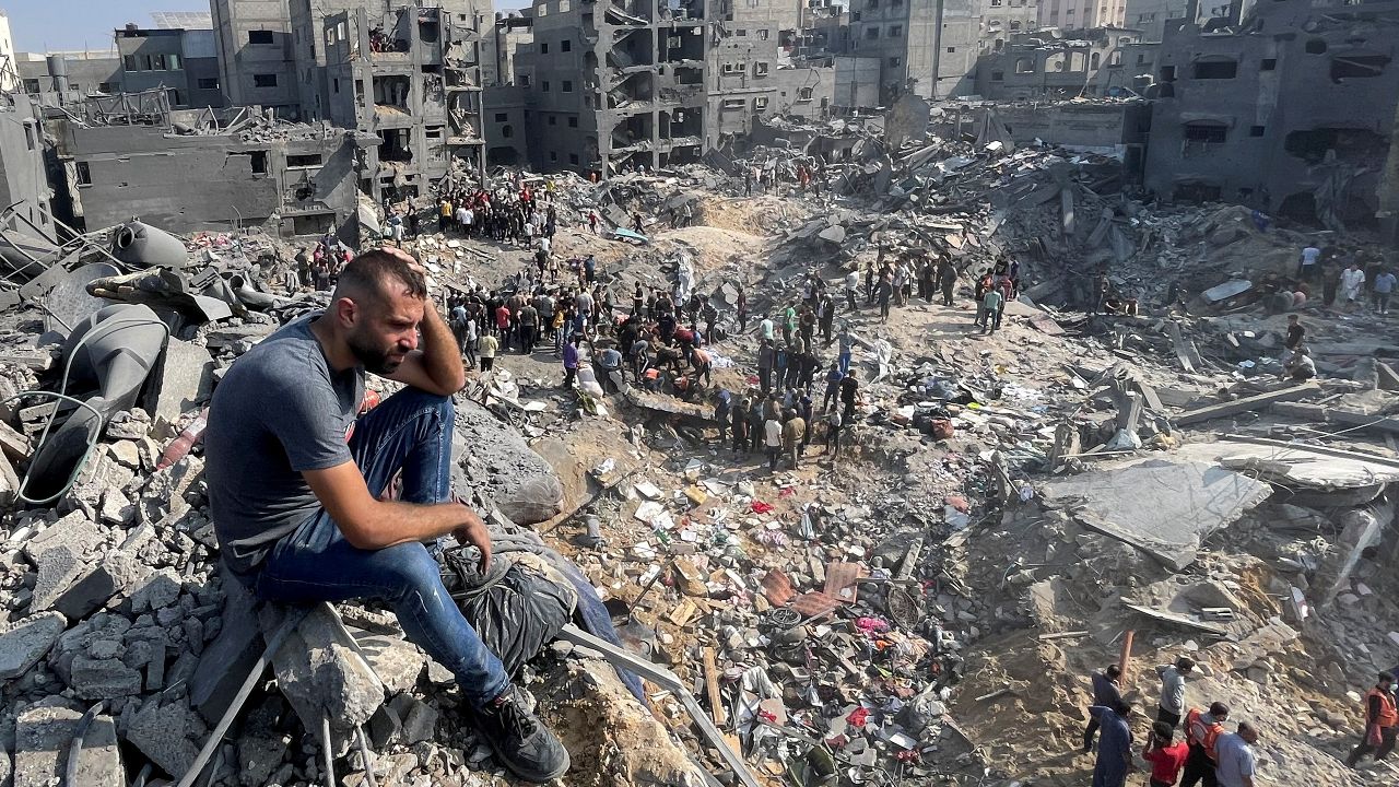İsrail, Gazze'de sivilleri katletmeye devam ediyor! Han Yunus'ta toplum kıyım! - Dünya