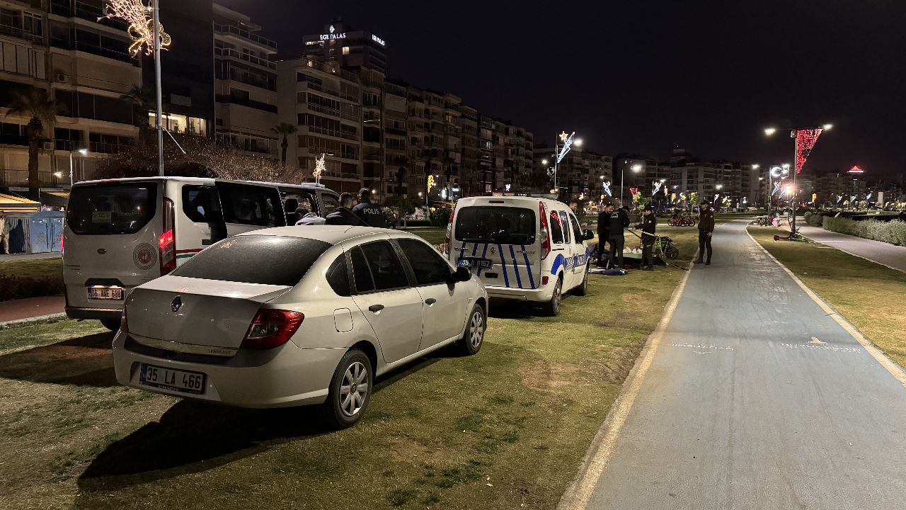 İzmir'de dehşet! Sahilde yürüyenler fark etti, hayatını kaybetti - Gündem
