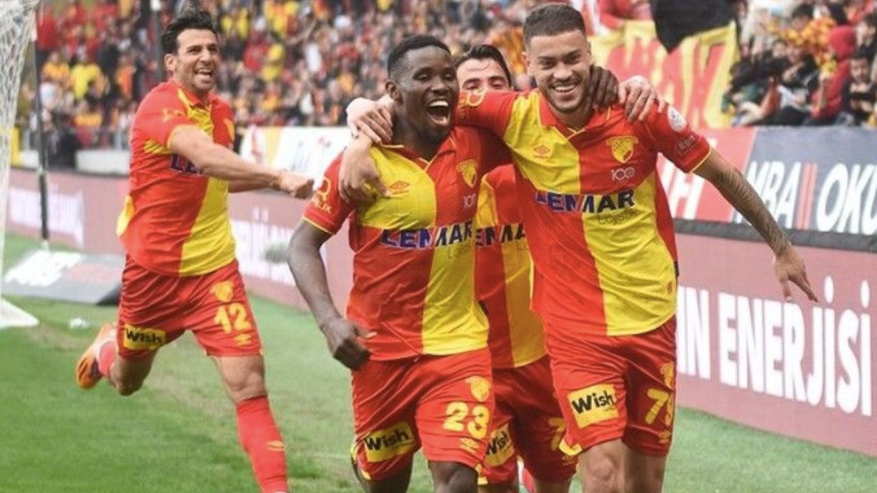 Gençlerbirliği’ni 2-0 mağlup eden Göztepe Süper Lig’e yükseldi - Gündem