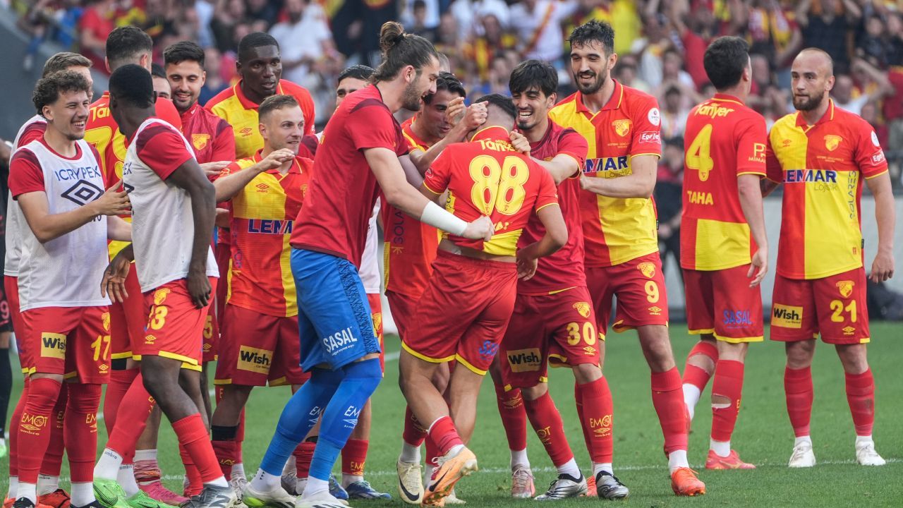 Göztepe Süper Lig'e yükseldi! İzmir ekibi Gençlerbirliği'nin farklı devirdi - Spor