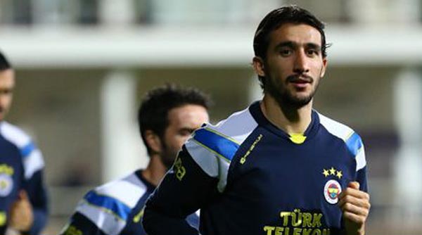 Fenerbahçe&#039;de Mehmet Topal&#039;dan iyi haber