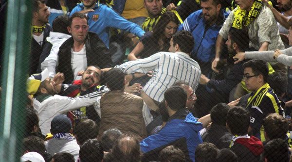 Bursa-Fenerbahçe maçının ardından olaylar çıktı