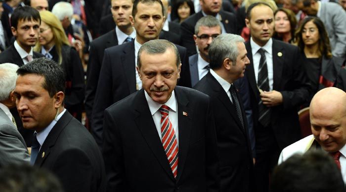 Erdoğan&#039;dan üniversitelere demokrasi uyarısı