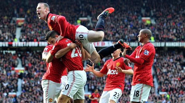 Manchester United liderliğe yükseldi 