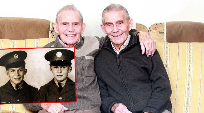 90 sene birbirinden ayrılmayan ikizler