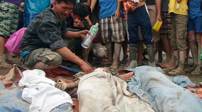 Filipinler&#039;de ölü sayısı 593&#039;e yükseldi