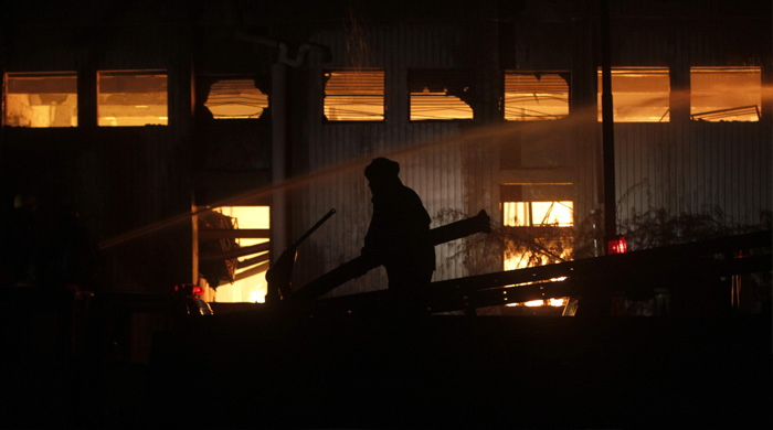 Pakistan&#039;da fabrika yangını: 100 ölü