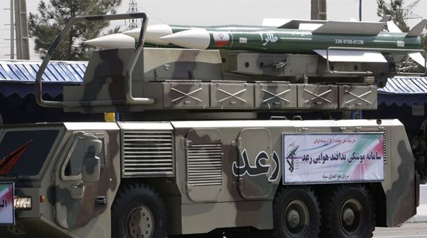İran yeni hava savunma sistemini tanıttı