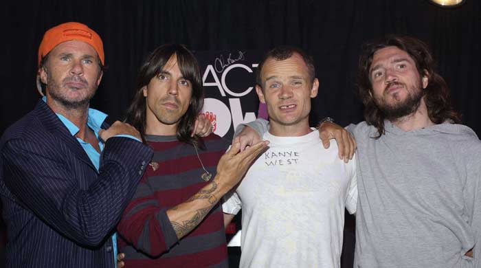 Red Hot Chili Peppers&#039;tan ilginç istek