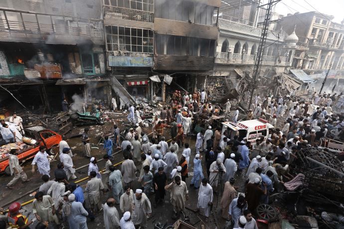 Pakistan&#039;daki patlamada yaralı sayısı 35&#039;e çıktı