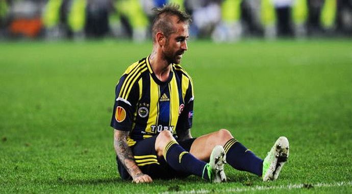 Fenerbahçeli Meireles yanlış tedavi mi gördü