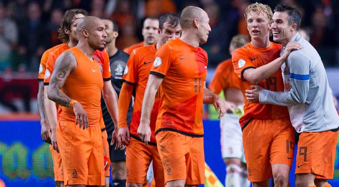 Hollanda gol oldu yağdı