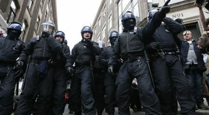 Londra&#039;da terörle mücadele operasyonu