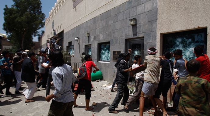 Yemen&#039;de kabileler arasında çatışma, 2 ölü