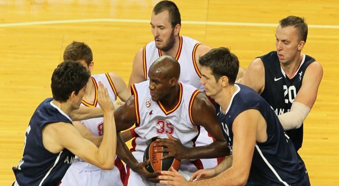 Basketbolda Fener Galatasaray Efes Avrupaya damga vurdu