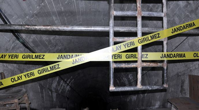 Maden ocağında göçük 1 kişi öldü, 20&#039;si kurtarıldı