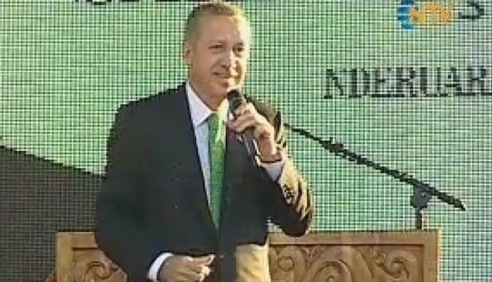 Başbakan Erdoğan Kosova&#039;da, &#039;İstiklal Marşı kadar yakınız&#039;