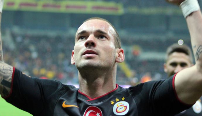 Galatasaray, Sneijder&#039;le gülüyor
