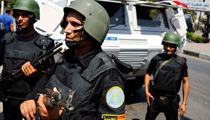 Mısır&#039;da kontrol noktasına silahlı saldırı, 3  polis öldü