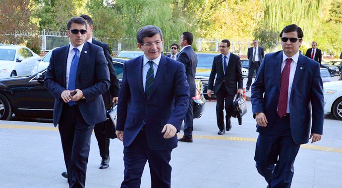 Davutoğlu&#039;ndan kritik ziyaret