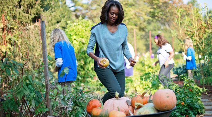 First Lady Michelle Obama hasatta, kabak topladı