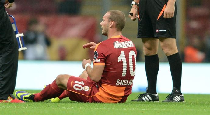 Sneijder, Fenerbahçe derbisinde yok!