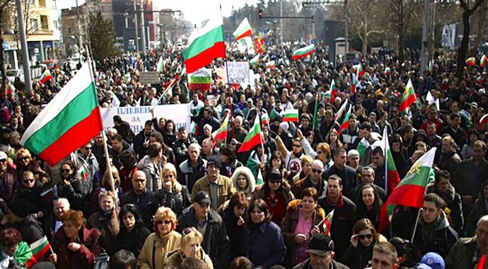 Bulgaristan&#039;daki ırkçı gösteriler sürüyor
