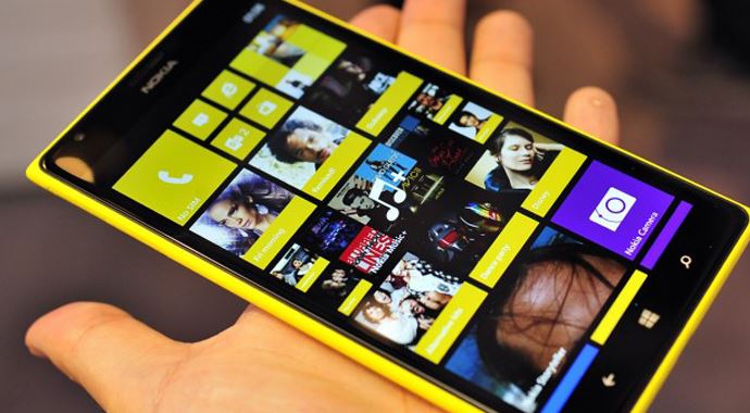Nokia Lumia 1520 raflardaki yerini aldı