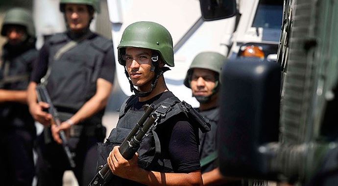 Mısır&#039;da 6 öğrenci gözaltına alındı