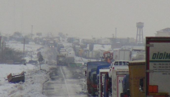 Kar nedeniyle kapanan Şırnak-Mardin yolu trafiğe açıldı