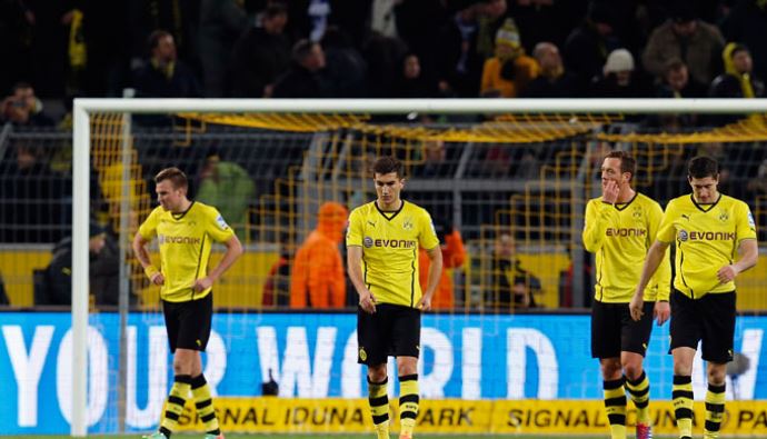Dortmund&#039;a zirve yolunda ağır darbe