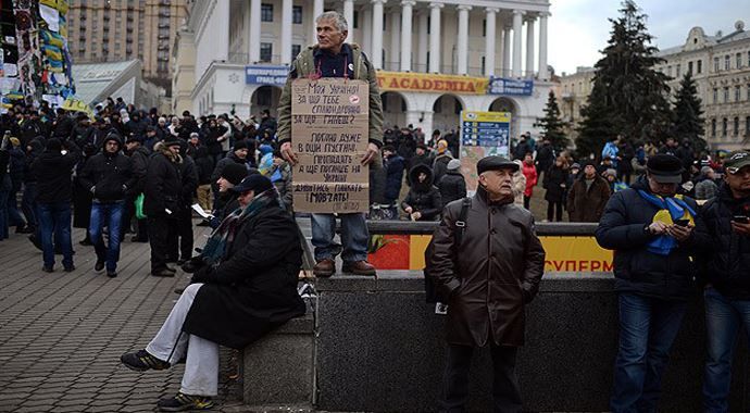 Ukrayna&#039;da göstericilere 5 gün süre verildi