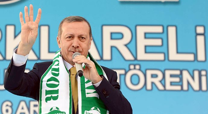 Başbakan Erdoğan&#039;dan RABİA işaretine yeni yorum