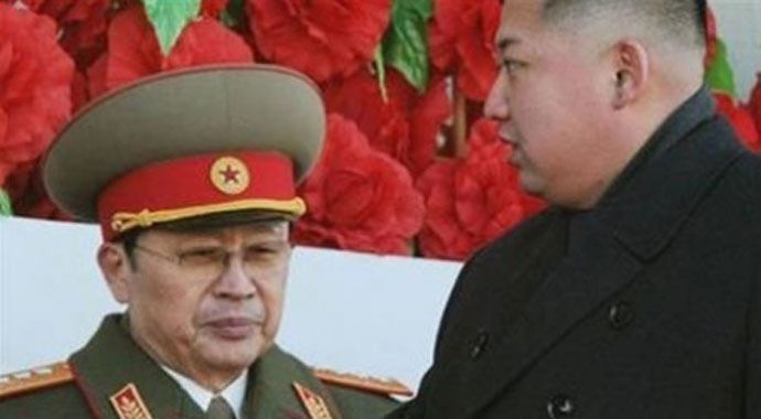 Kim Jong-un&#039;un eniştesi yaka paça tutuklandı
