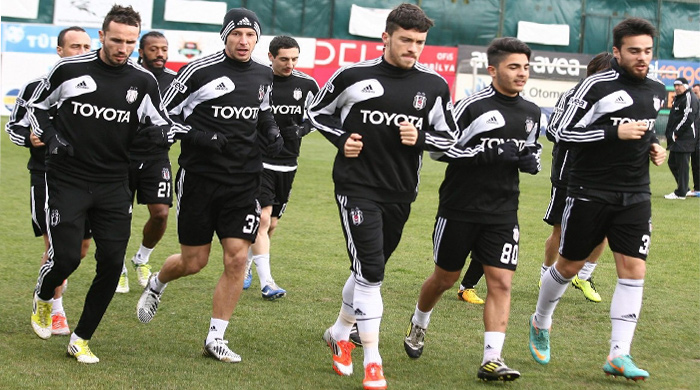 Beşiktaş, evinde 2013&#039;ün ilk galibiyetini istiyor