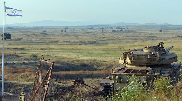 Golan Tepeleri&#039;nde gerginlik, İsrail tankları tetikte