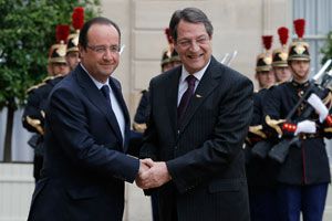 Nikos Anastasiadis, François Hollande ile bir araya geldi