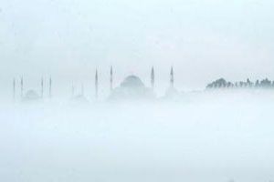 İstanbul&#039;da yoğun sis etkisi