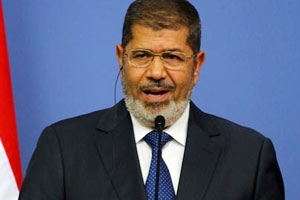 Mısır&#039;da Cumhurbaşkanı Mursi 17 ile vali atadı
