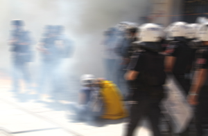 Şişli&#039;de yol kesen Gezi Parkı eylemcilerine müdahale