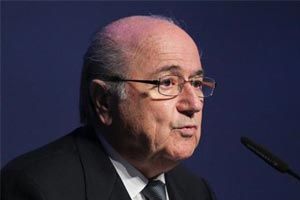 FIFA Başkanı Blatter, Kayseri&#039;ye geliyor