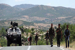 Diyarbakır&#039;da dev narko terör operasyonu