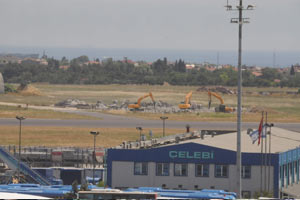 Atatürk Havalimanı&#039;nda büyütme çalışmaları