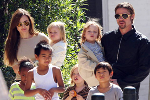 Angelina Jolie 2 çocuk daha istiyor