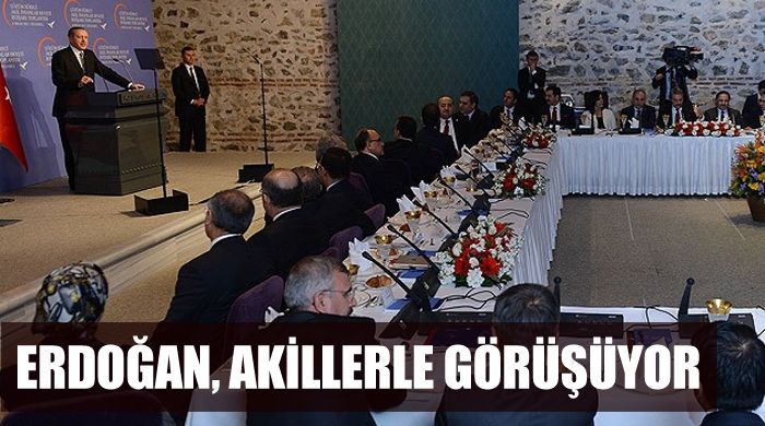 Başbakan Erdoğan, Akil İnsanlar Heyeti&#039;yle görüşüyor