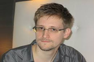 Snowden&#039;in sığınma talebine yanıt aylar sürebilir