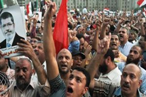 Mısır&#039;da Mursi yandaşları ve karşıtları gösterilere devam ediyor