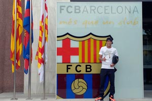 Neymar, Barcelona&#039;ya imza atıyor