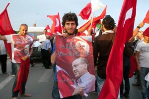 Erdoğan&#039;a Tunus&#039;ta sevgi gösterisi