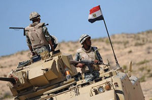 Mısır ordusu Gazze sınırına yığınak yapıyor